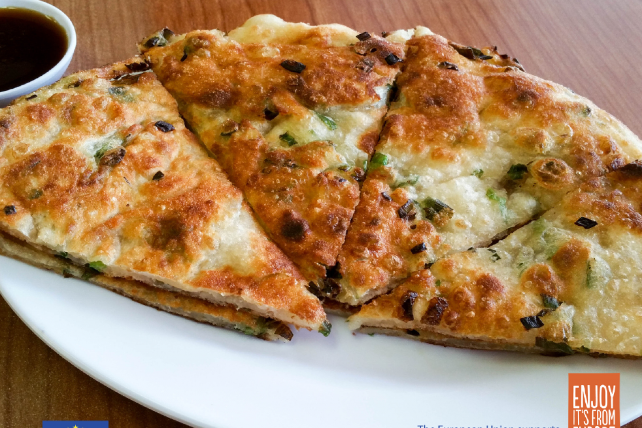 Scallion Pancakes with European Corinthian black raisins